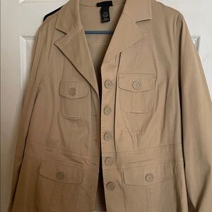 Women’s beige pant suit Ln., Brandt